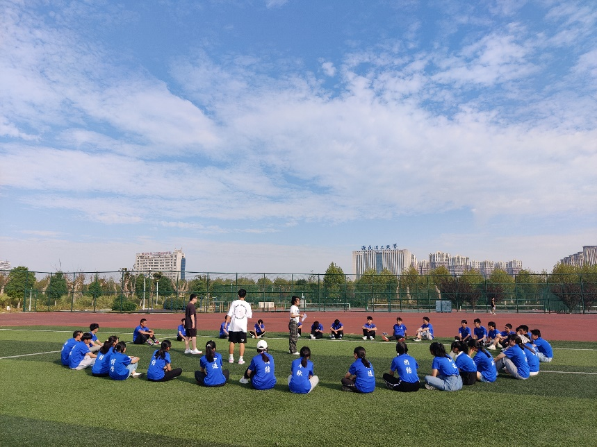 青春新啟航：空間信息與測繪工程學院開展2022級新生素質拓展活動